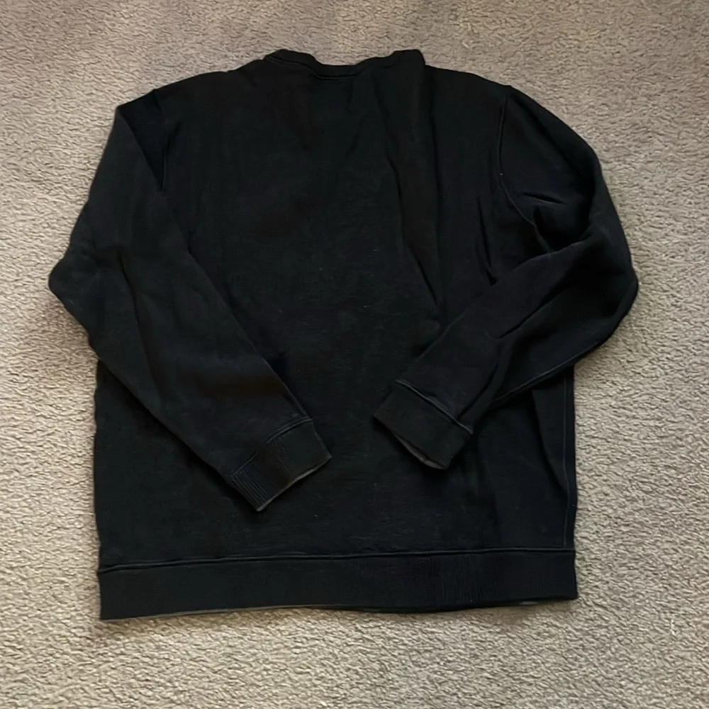 “Men’s Scoop Neck Sweatshirt size medium”